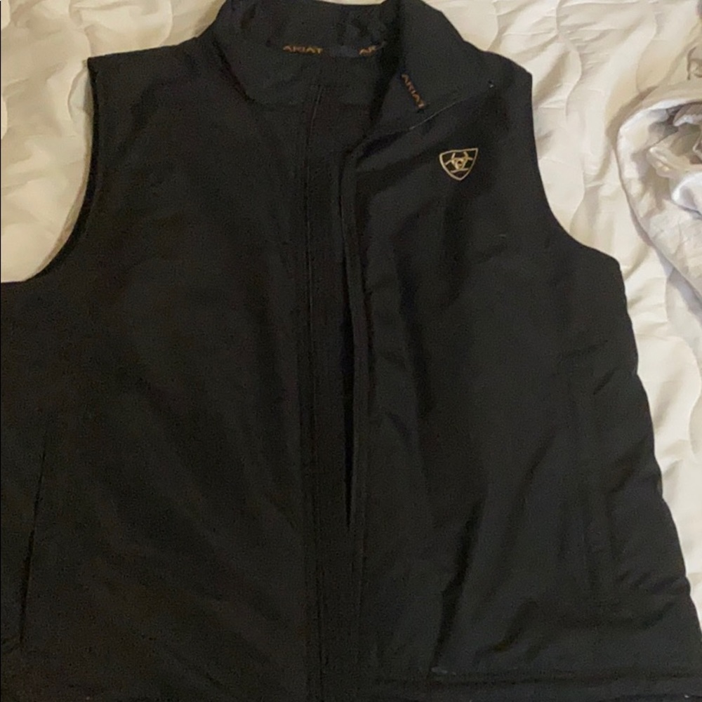 Ariat vest